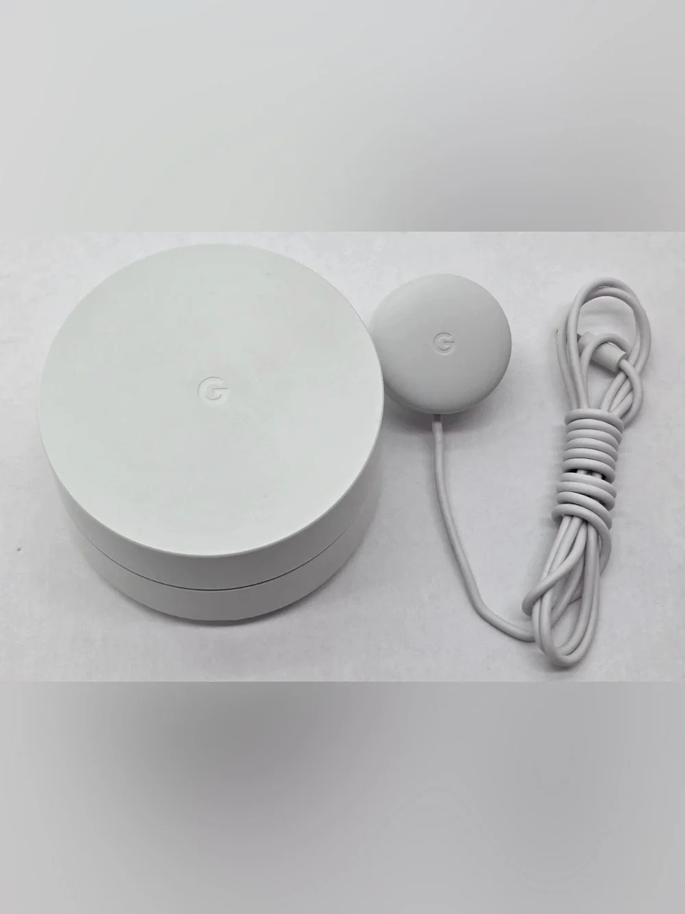 Google Wifi Mesh Router (Model GJ2CQ), featuring FCC ID A4RAC-1304